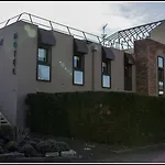 Est 2* Annemasse