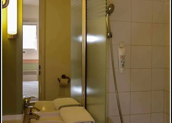 Hotel Est 2*
