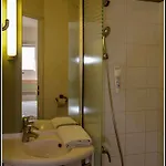 Hotel Est 2*
