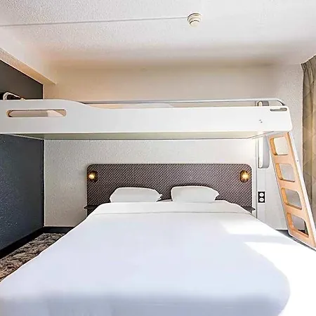 Hotel Est 2*