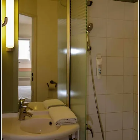 Est Hotel Annemasse