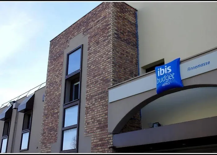 Est Hotell 2*